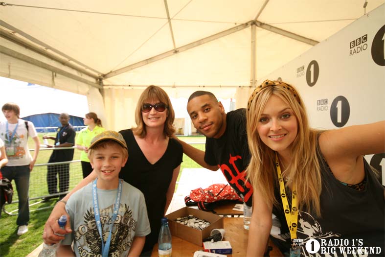 Signing sessions with Fearne and Reggie