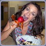 A slap-up buffet of toffee apples kept Simone in the Hallowe'en mood.