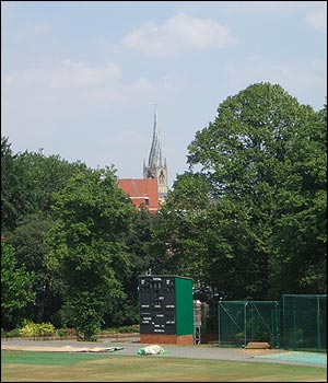 Queen's Park, Chesterfield