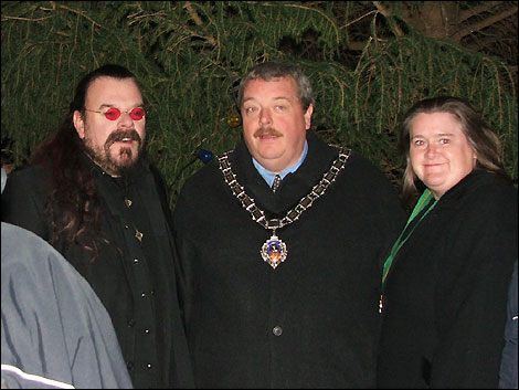 Roy Wood turns on Ashbourne Xmas Lights 2007