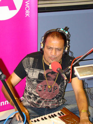 Labh Janjua live in session