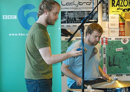 Hub Session: Clap Your Hands Say Yeah