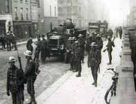 Image of British soldiers in Kildare Street, Dublin