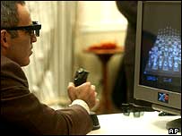Kasparov moveu as peças com comandos de voz e um joystick
