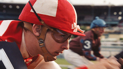 Tobey Maguire jockeys for position in Seabiscuit