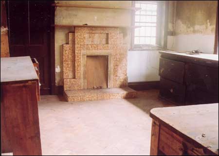 mounting room