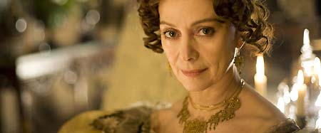 Lady Ingram (Francesca Annis)
