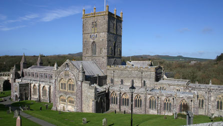 Eglwys Tyddewi