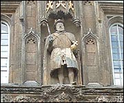 Henry VIII statue on Trinity College