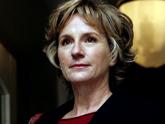 Penny Downie as Honor Scammel