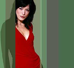 Jaime Murray plays Stacie Monroe