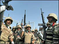 Lực lượng Iraq trong ngày chuyển giao quyền kiểm soát