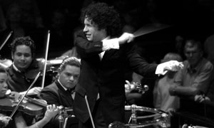 BBC Proms 2008: Conductor Gustavo Dudamel. © Sisi Burn