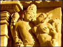 खजुराहो की मूर्तियाँ