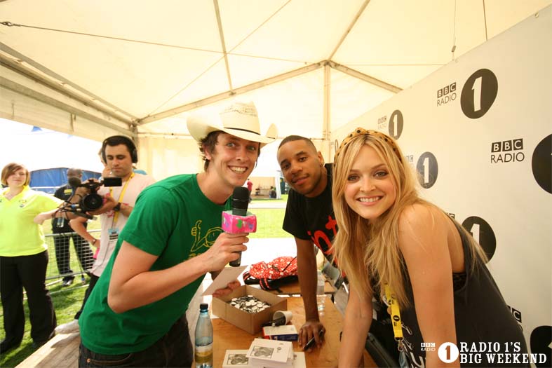 Signing sessions with Fearne and Reggie