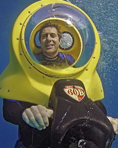 Dr Iain Stewart on the BOB (Breathing Observation Bubble) unit, Hawaii