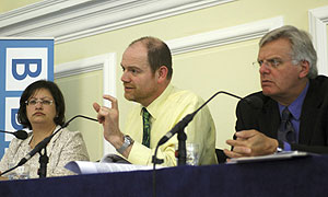 Annual Report press conference: (from left) Zarin Patel, Mark Thompson and Michael Grade (image: Jeff Overs/BBC)