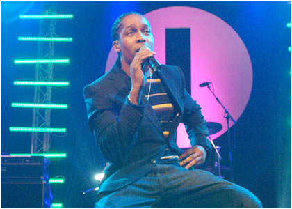Lemar on stage at the R1 / TOTP Christmas Party