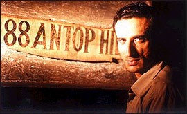 88 Antop Hill
