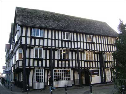 Black and White building in Evesham