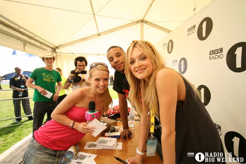 Signing sessions with Fearne and Reggie