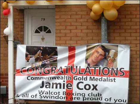 Jamie Cox, Commonwealth Gold, Boxer
