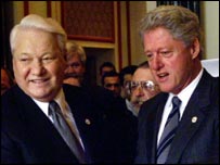 O ex-presidente russo Boris Yeltsin e o ex-presidente americano Bill Clinton