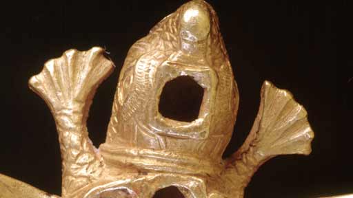 Gold and ruby salamander pendant Gold and ruby salamander pendant
