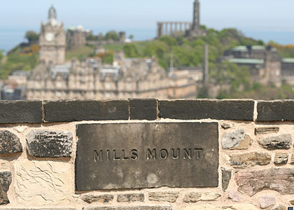 Thursday - Ghost hunting and Edinburgh Castle