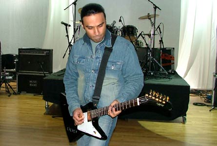 Mukhtar in the middle of his set 
