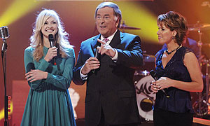 Fearne Cotton, Terry Wogan and Natasha Kaplinsky present Children in Need