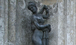 Statue at Stourhead Gardens