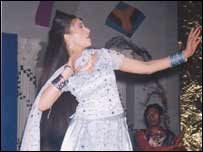 علینا