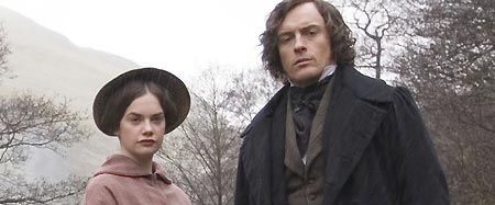 Ruth Wilson as Jane and Toby Stephens as Rochester