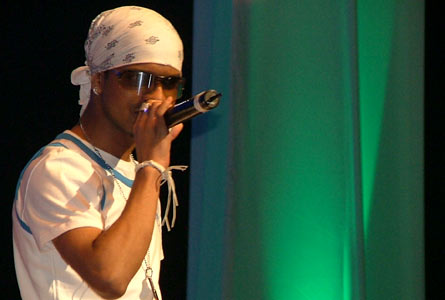 Mumzi looks the part in the middle of his performance 