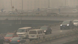 近日,北京遭遇持续数天的雾霾天气