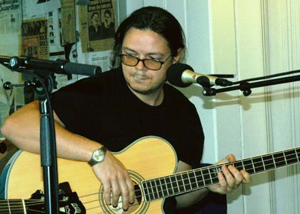 Hub Session: Supergrass