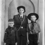Canadian War Guests. Doing their bit for Canadaian scouts. Diana Devereux and her sons, Tony and Nigel 1940-1944. Canadian War Guests. Doing their bit for Canadaian scouts. Diana Devereux and her sons, Tony and Nigel 1940-1944.