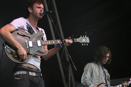 Cherry Ghost onstage at Summer Sundae