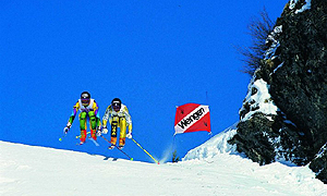 Simulcam images of skiing