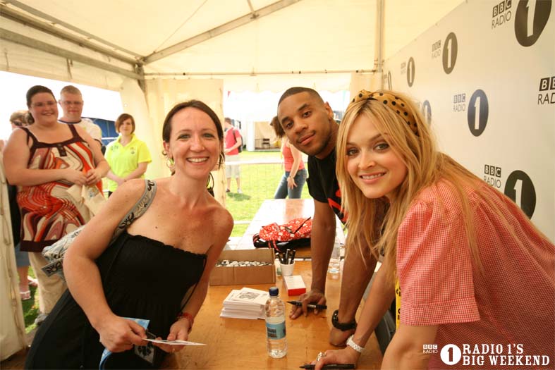 Signing sessions with Fearne and Reggie