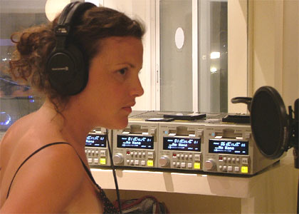 Annie Mac live from Cafe Mambo - 5th August 2004

