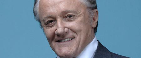 Albert Stroller (Robert Vaughn)