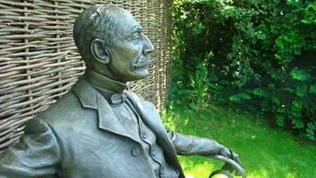 Elgar – The Man Behind The Mask
