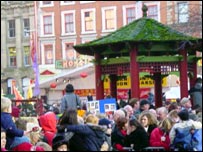Crowds in Faulkner Street