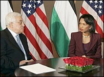 Condoleezza Rice e Mahmoud Abbas, em fevereiro.