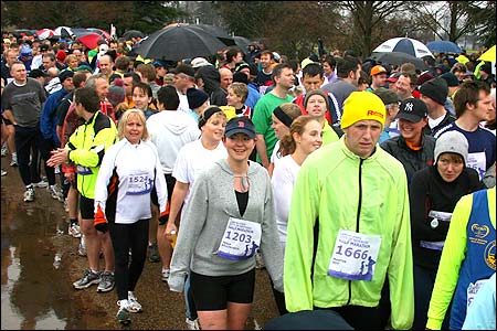 Runners in Norwich Half-Marathon 2007