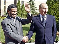 Mahmoud Ahmadinejad e Vladimir Putin