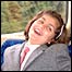خندان در راه مدرسه