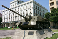 Castro's tank outside the Museum Of The Revolution, Havana, Cuba. Image by Paul Mannix